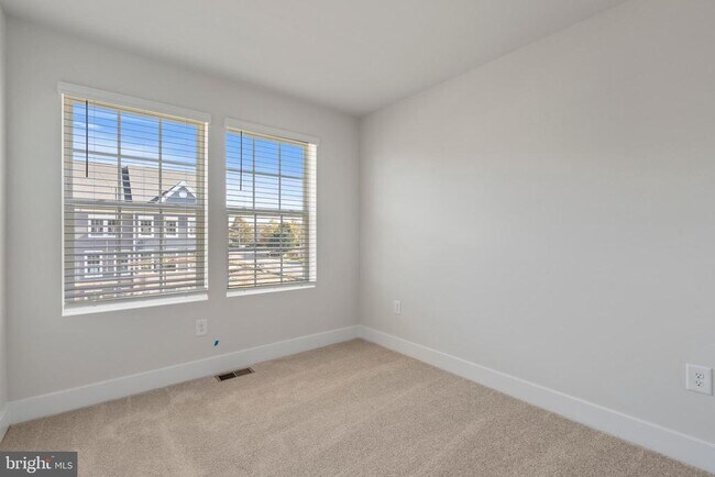 Building Photo - 1830 Parham Wy