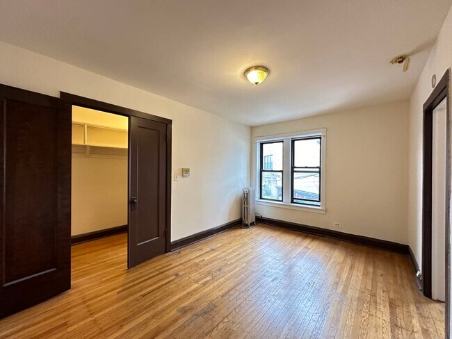 Building Photo - 3306 W Schubert Ave