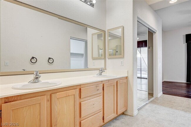 Building Photo - 9197 Grey Pebble Ct