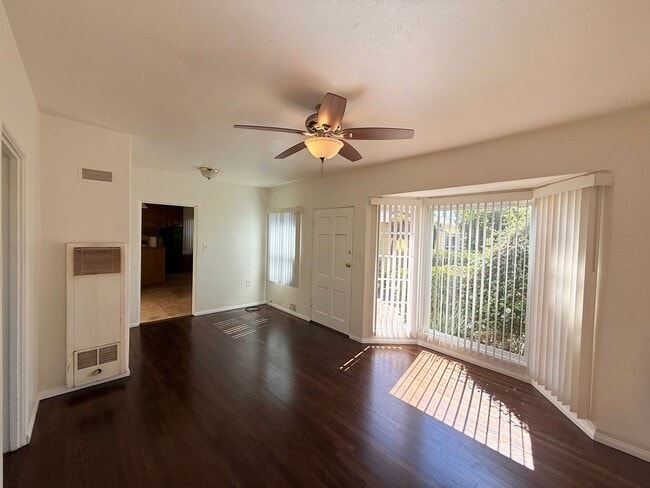 Building Photo - North Park 2/2+ Bonus room, garage and rea...