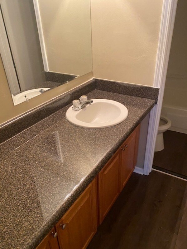 Building Photo - 1500 Millview Dr