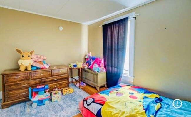 Building Photo - 205 W Fulton St