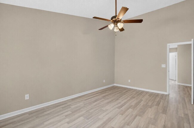 Building Photo - 5314 Sapphire Valley