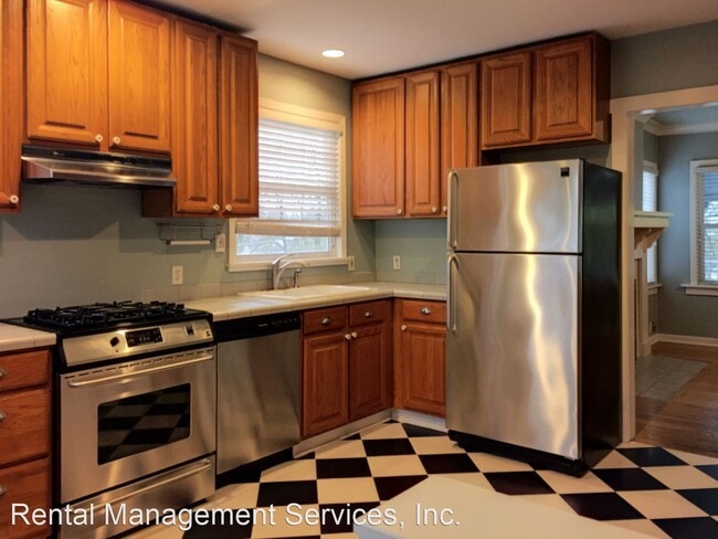 Building Photo - 2 br, 2 bath House - 7224 SW 5th Ave