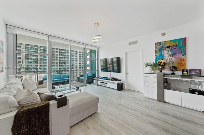 Building Photo - 3301 NE 1st Ave