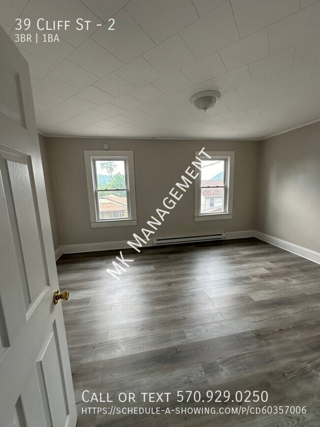 Building Photo - 39 Cliff St