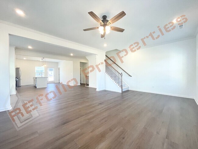 Building Photo - Rental Resort Living! Gorgeous End Unit 3 Story 4 bedroom, 3.5 bathroom Bradley Townhome With Man...