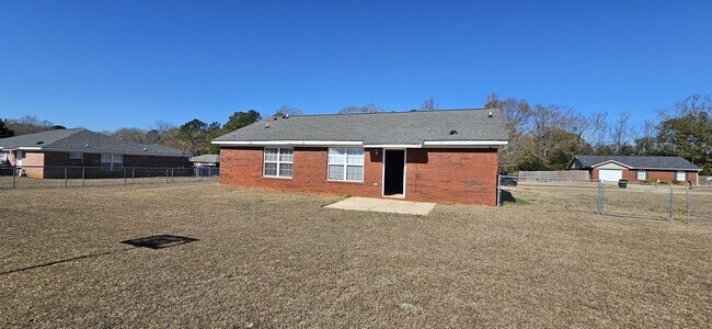 Building Photo - 312 Joe Walding Dr