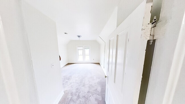 Building Photo - 8 S Normal St