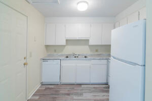Building Photo - 6033 Springside Ln