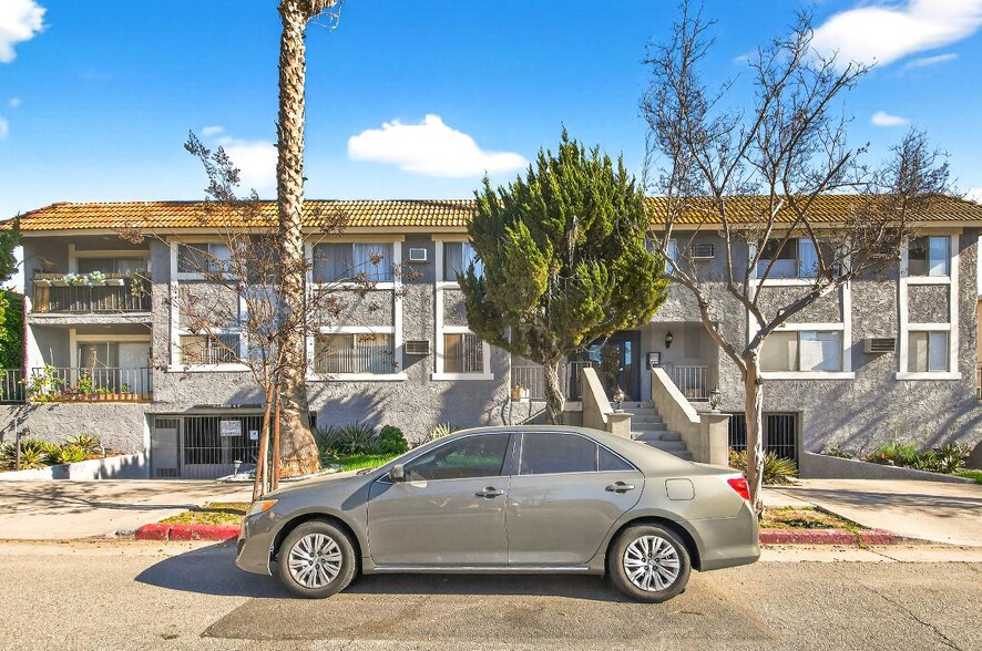 Building Photo - 240 W Verdugo Ave