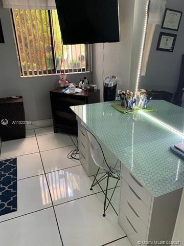 Building Photo - 9516 SW 148th Avenue Cir E