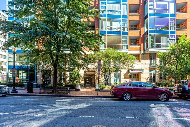Building Photo - 1117 10th St NW