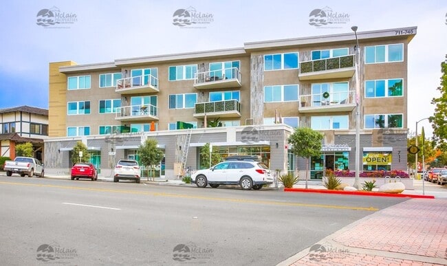 Building Photo - LUXURY 2 Bedroom with AC and Washer/Dryer, DOWNTOWN CARLSBAD VILLAGE