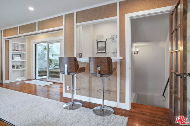 Building Photo - 1531 Marmont Ave