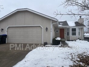 Building Photo - 7416 SW 27th St