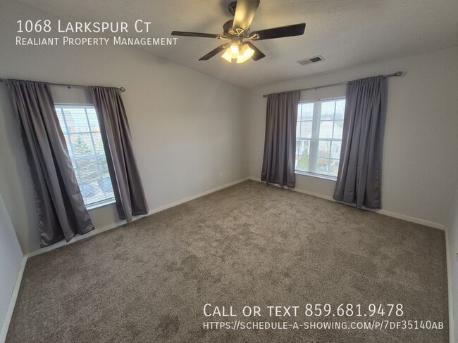 Building Photo - 1068 Larkspur Ct
