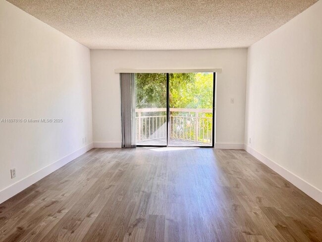 Building Photo - 8290 Lake Dr