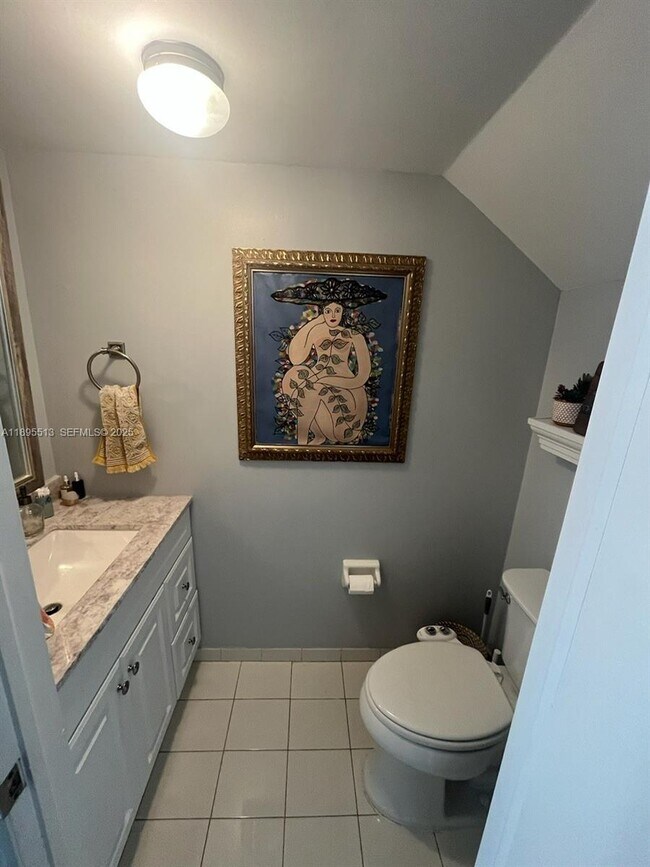 Building Photo - 7856 SW 102nd Ln