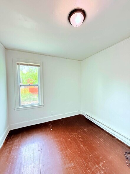 Building Photo - 12032 Santa Rosa Dr