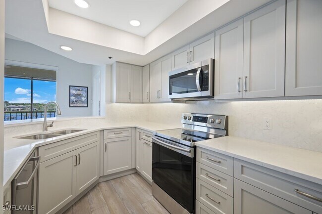 Building Photo - 4130 Bayhead Dr