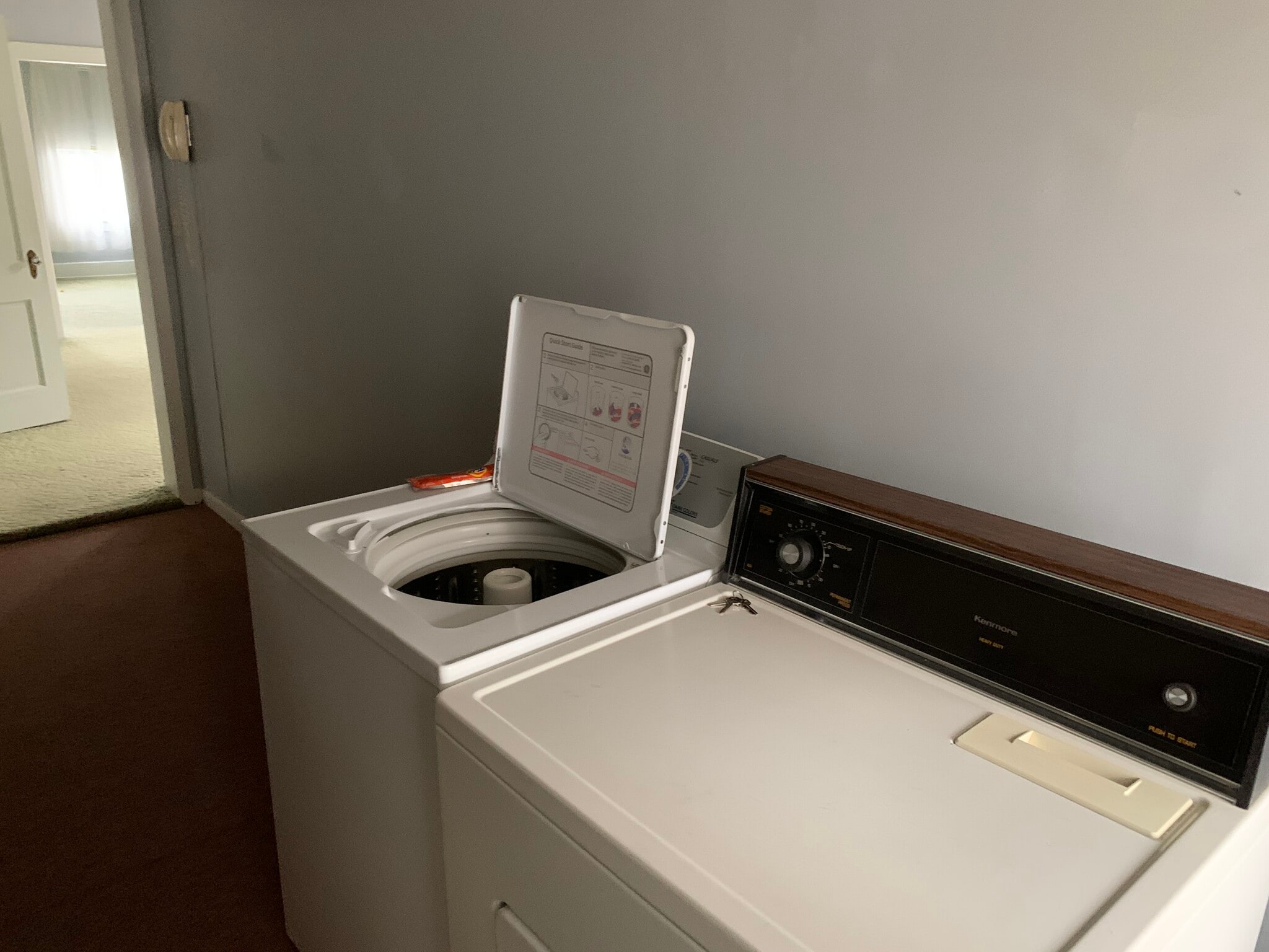 Building Photo - 223 Main St