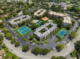 Building Photo - 13020 SW 92nd Ave