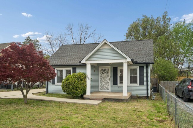 Building Photo - 205 Raymond St