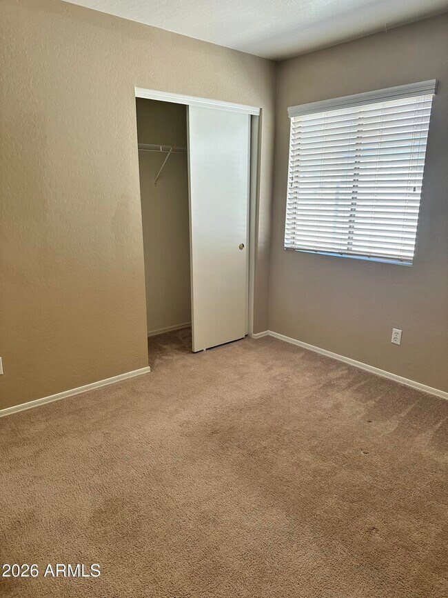 Building Photo - 10520 W Magnolia St