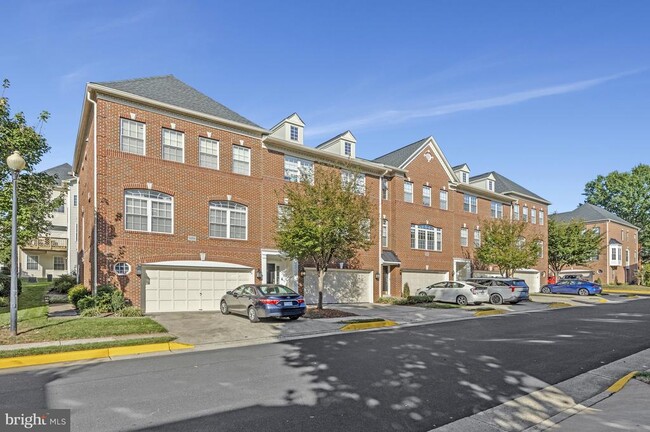 Building Photo - 20377 Cottswold Terrace