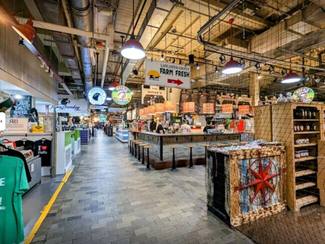 Building Photo - 309 Vine St