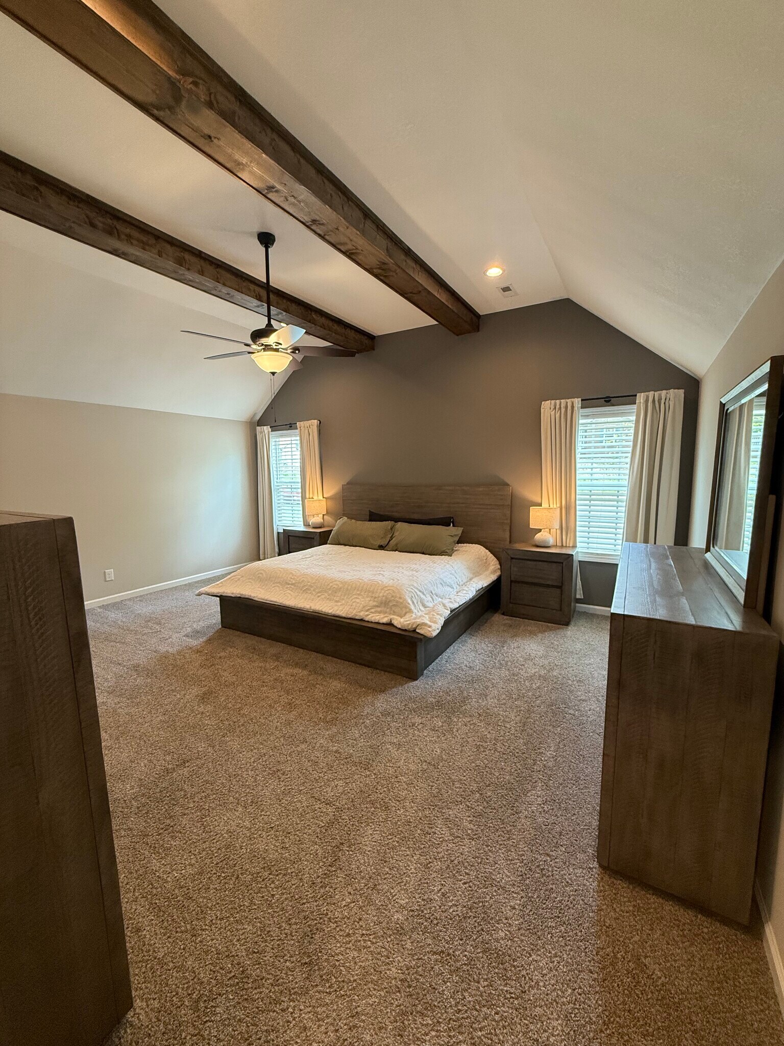 Master bedroom - 1110 Stonebrook Dr