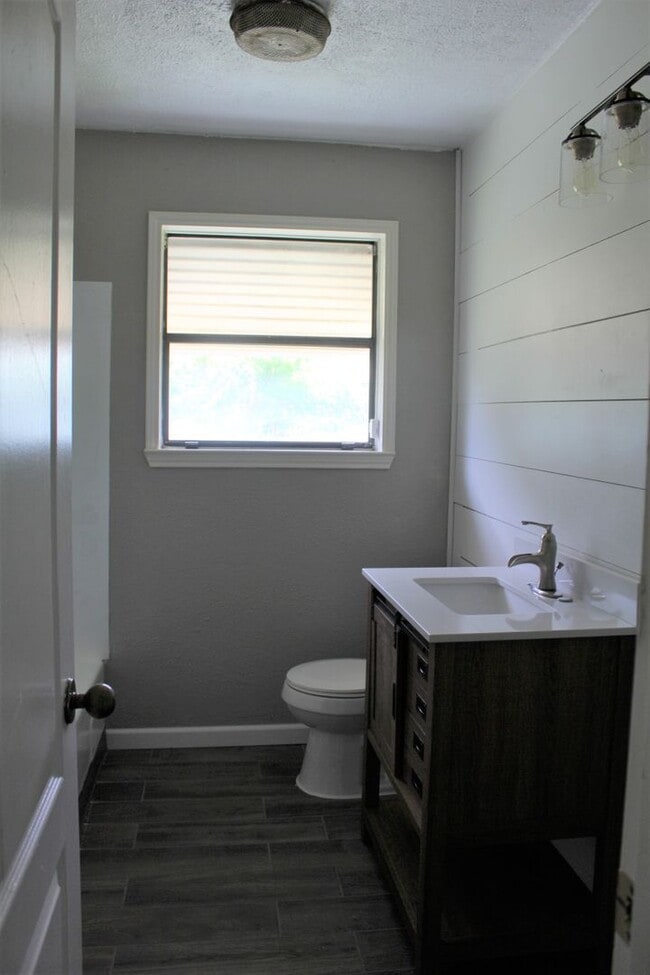 Building Photo - Welcome home!