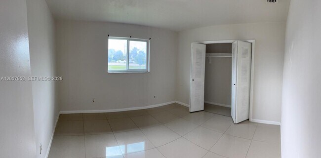 Building Photo - 20923 SW 117th Ave