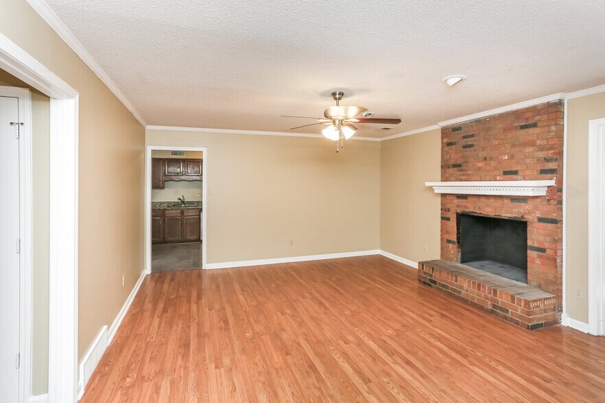 Building Photo - 8123 Cairn Dr