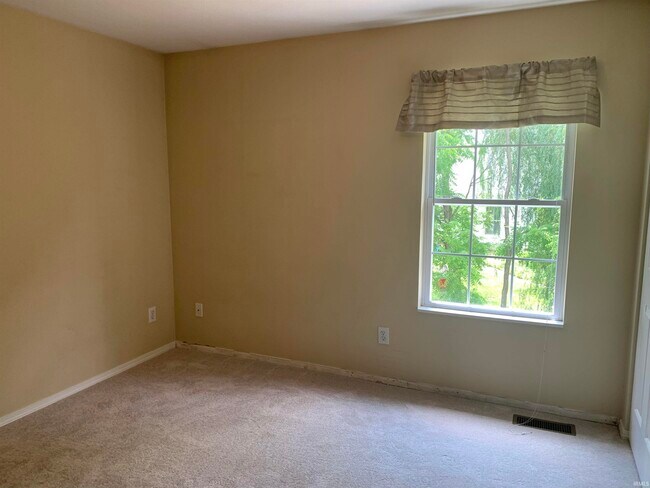 Building Photo - 3882 Claybridge Dr