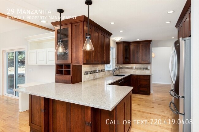 Building Photo - 29 Manzanita-