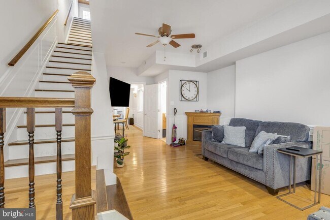 Building Photo - 920 S 16th St