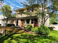 Building Photo - 5 Pine Hollow Ln