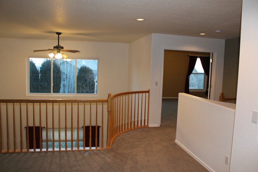 Loft Area - open/bright work/play space - 2720 South Cole Court