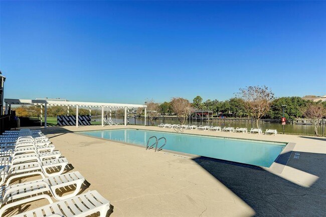 Building Photo - 18515 Egret Bay Blvd