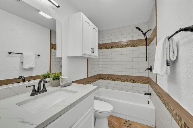 Building Photo - 1800 Tamra Ct