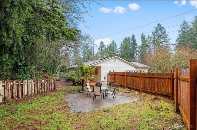 Back - 4100 Songbird Ln NW