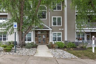 Building Photo - 594 Saint Andrews Pl