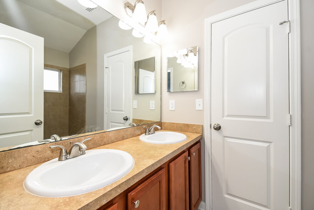 Building Photo - 86304 Sand Hickory Trail