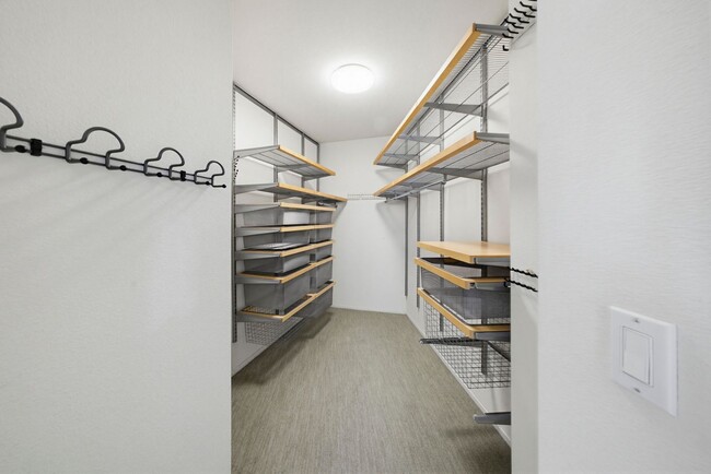 Building Photo - 4 Del Andante