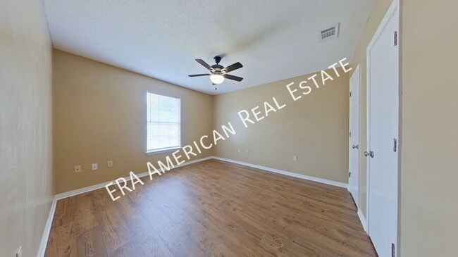 Building Photo - 610 Lee Ave