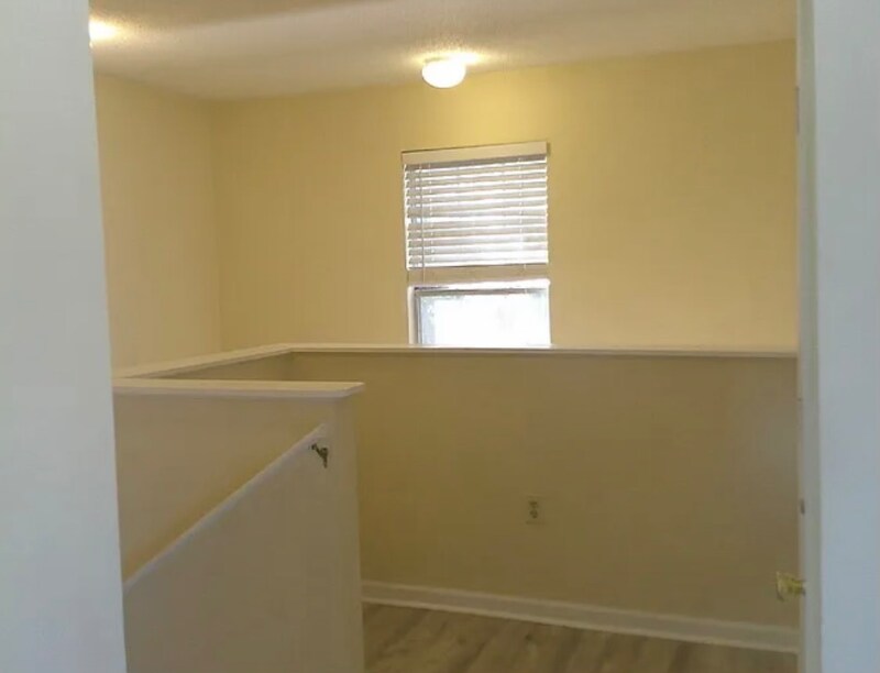 Building Photo - 23 Old S Ct