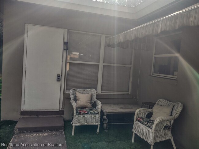 Building Photo - 10512 US-98