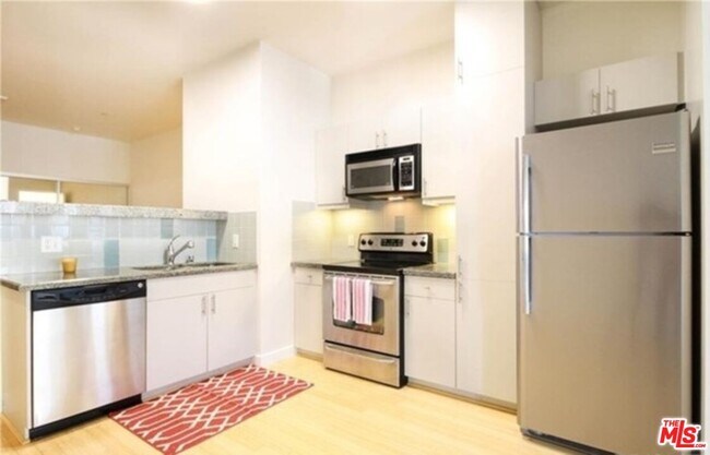 Building Photo - 3810 Wilshire Blvd